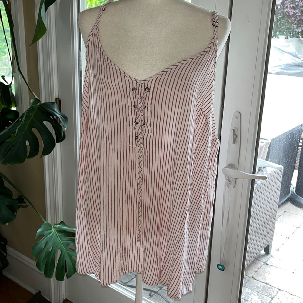Torrid 100% rayon flowy tank top size 3X plus size shirt